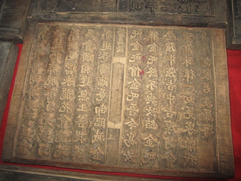Nghe an : découverte de tablettes de bois du règne de khai dinh